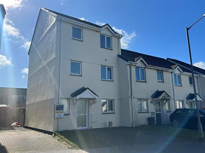 4 Bedroom House For Sale In Springfields, Bugle, St. Austell, PL26