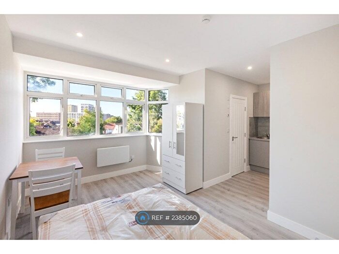 Studio To Rent In Whitton Avenue West, Greenford, UB6