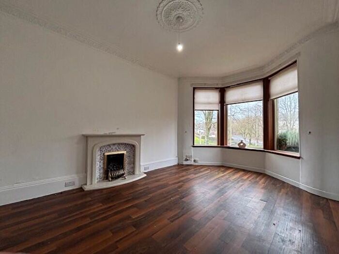 2 Bedroom Flat To Rent In Old Inverkip Road, Greenock, PA16