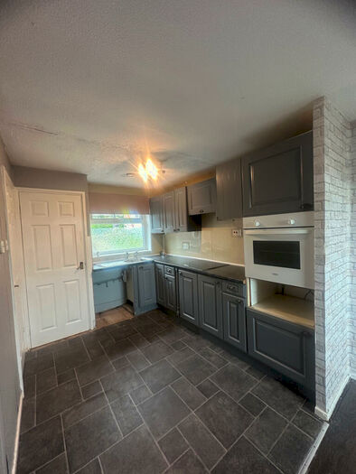 3 Bedroom House To Rent In Aylesbury Walk, Burnley, BB10