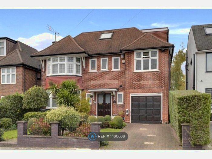 6 Bedroom Detached House To Rent In Kingsgate Avenue, London, N3