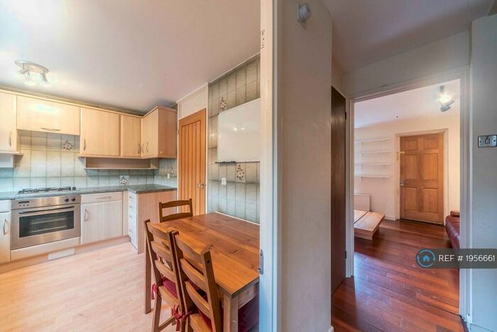 2 Bedroom Terraced House To Rent In Wine Close, London, E1W