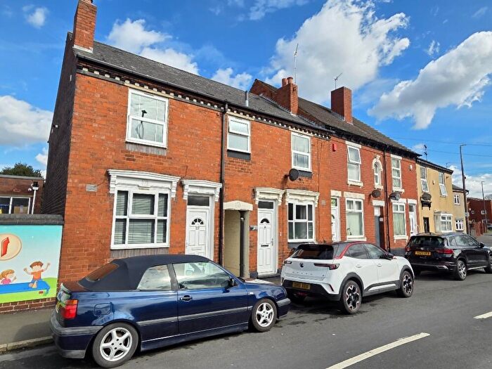 2 Bedroom End Of Terrace House To Rent In Claremont Street, Cradley Heath, Old Hill, West Midlands, B64