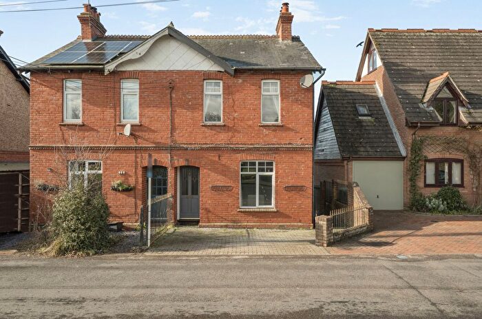 2 Bedroom Semi Detached House For Sale In Upham Street, Upham, Southampton, Hampshire, SO32