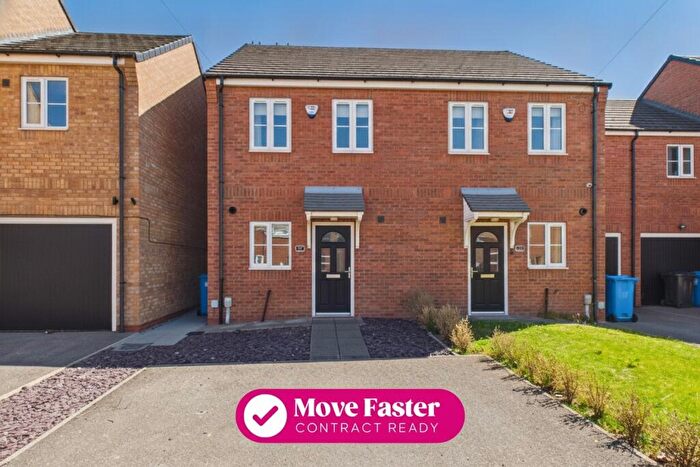 2 Bedroom Semi-Detached House For Sale In Lythe Avenue, Hull, HU5