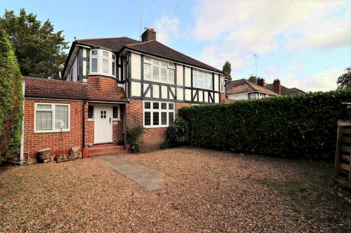 3 Bedroom Semi-Detached House To Rent In Oriental Road, Woking, GU22