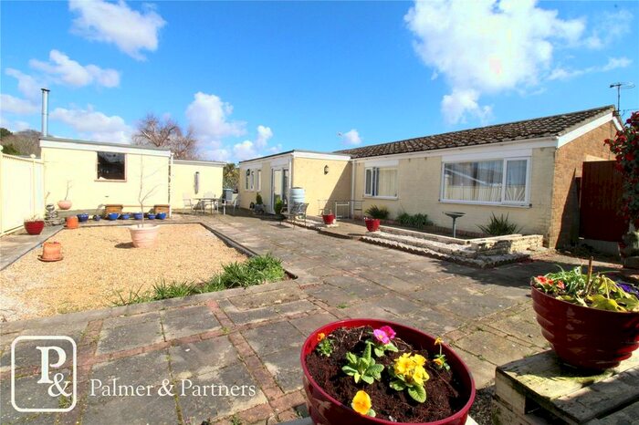 3 Bedroom Bungalow For Sale In St. Marys Park, Bucklesham, Ipswich, Suffolk, IP10