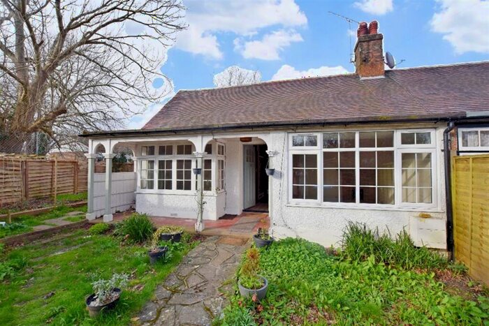 3 Bedroom Bungalow To Rent In Hawthorn Road, Bognor Regis, PO21