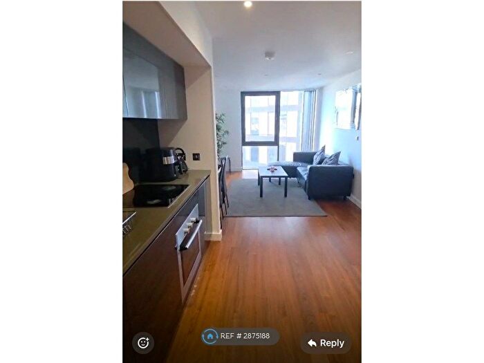 2 Bedroom Flat To Rent In St Pauls Square, Sheffield, S1