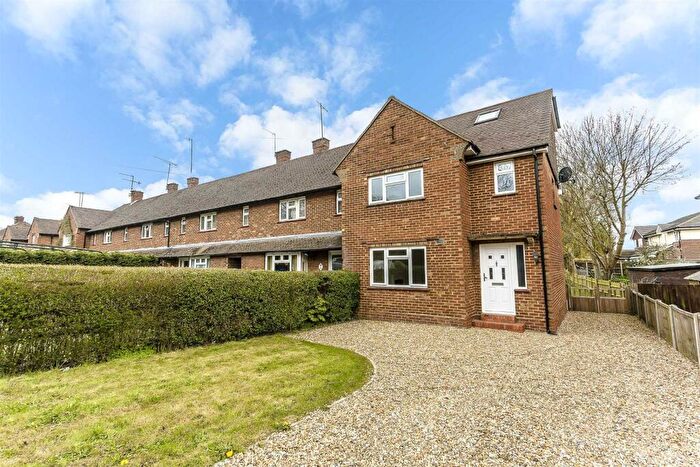 3 Bedroom End Of Terrace House To Rent In Bakers Mead, Godstone, RH9