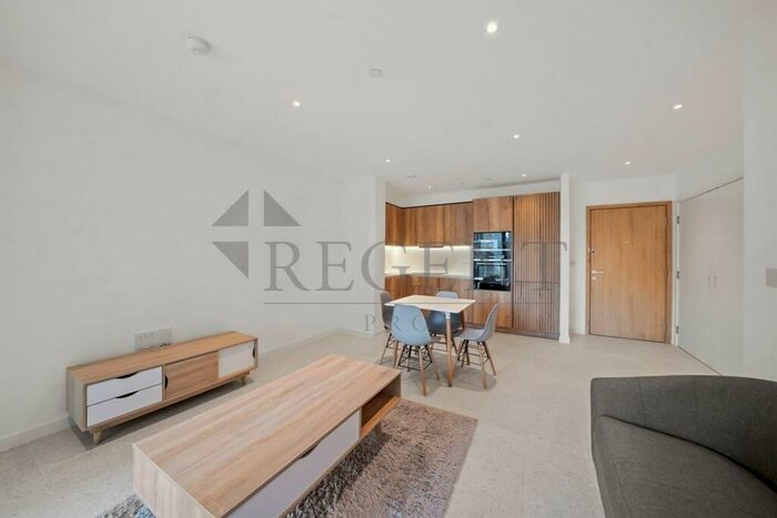 1 Bedroom Apartment To Rent In Georgette Apartments, Silk District, E1