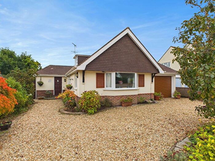 3 Bedroom Chalet For Sale In Coulsdon Road, Sidmouth, EX10