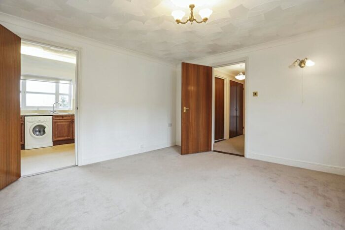 2 Bedroom Apartment For Sale In Harvest Court, Felixstowe, IP11