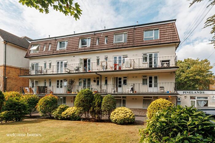 1 Bedroom Flat For Sale In Knyveton Road, Pinelands, BH1