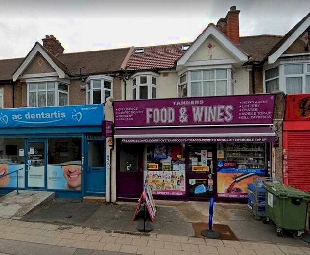 2 Bedroom Flat To Rent In Tanners Lane, Barkingside, IG6