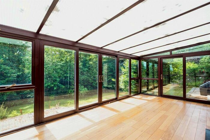 4 Bedroom Detached House For Sale In The Spinney, Robertsbridge, East Sussex, TN32