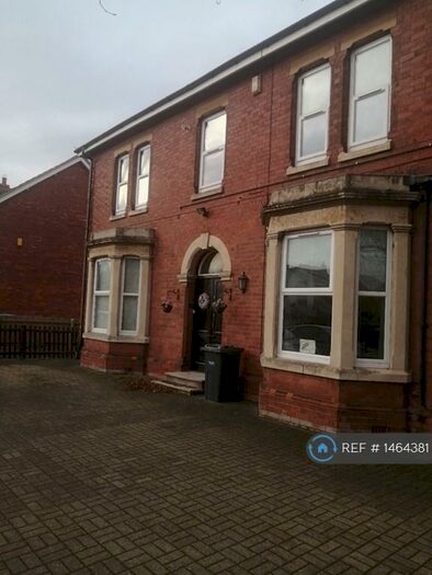 2 Bedroom Flat To Rent In Longlevens, Gloucester, GL2