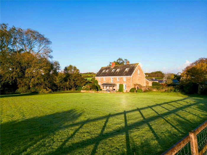 6 Bedroom Link Detached House For Sale In Lower Sticker, St. Austell, Cornwall, PL26