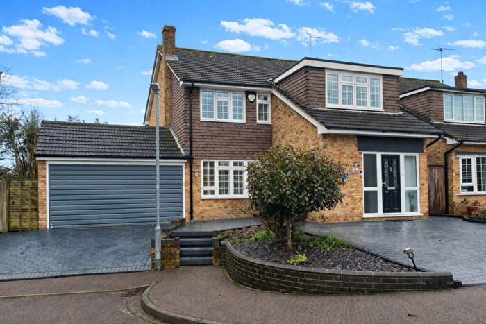 4 Bedroom Detached House For Sale In Pittman Close, Ingrave, Brentwood, CM13