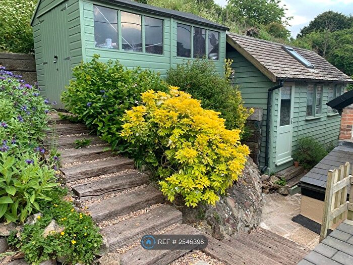 3 Bedroom Detached House To Rent In Oxford Street, Marlborough, SN8