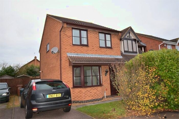 3 Bedroom Semi-Detached House To Rent In Aldwell Close, Wootton, Northampton, NN4