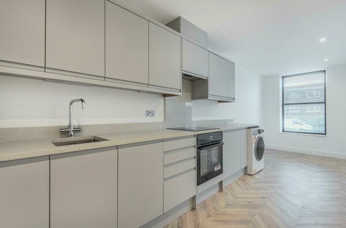 1 Bedroom Apartment To Rent In London Heights, London Road, Camberley, GU15