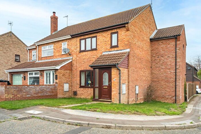 3 Bedroom Semi Detached House For Sale In Caldecott Road, Lowestoft, NR32