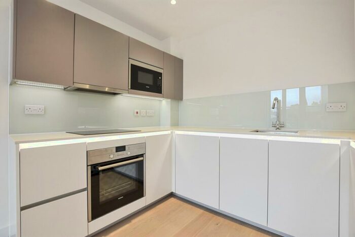 1 Bedroom Flat To Rent In Wilkinson Close, NW2