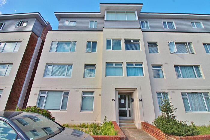 2 Bedroom Flat For Sale In London Road, Hilsea, Portsmouth, PO2