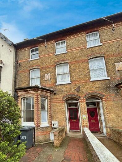 2 Bedroom Flat To Rent In Station Road, Herne Bay, CT6