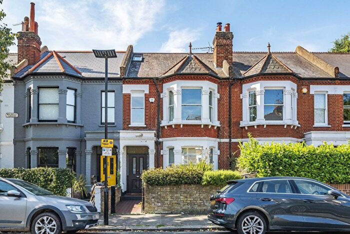 3 Bedroom Terraced House To Rent In Wolseley Gardens, Chiswick, London, W4