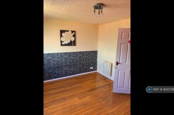 2 Bedroom Flat To Rent In Luton, Luton, LU1