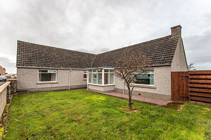 5 Bedroom Detached Bungalow For Sale In Elzy Grove, Staxigoe, Wick, Highland., KW1