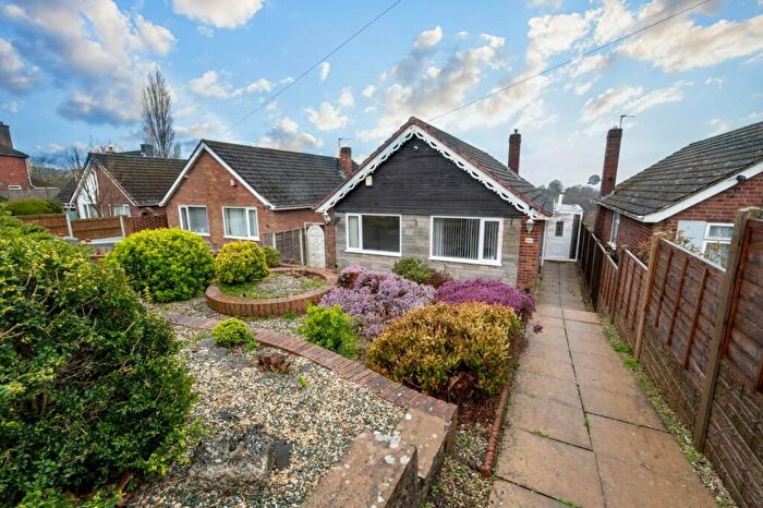 3 Bedroom Detached Bungalow To Rent In Wynall Lane, Stourbridge, DY9