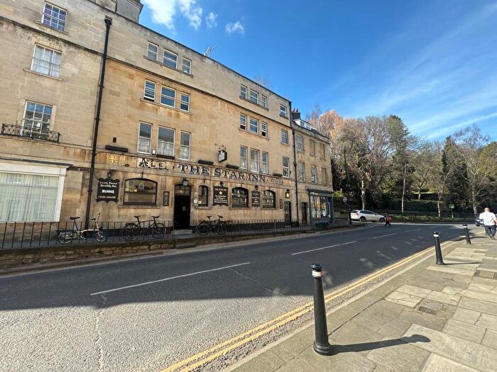 2 Bedroom Flat For Sale In Vineyards, Bath, BA1