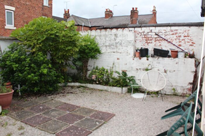 1 Bedroom Flat To Rent In Cheyney Road, Chester, CH1