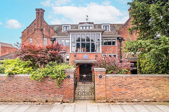 4 Bedroom Flat To Rent In Marryat Road, London, SW19