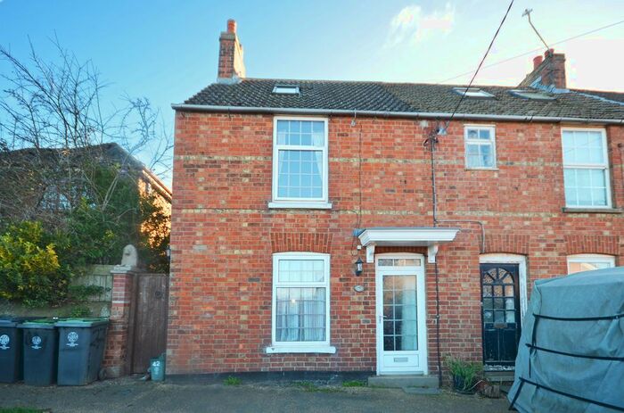 2 Bedroom End Of Terrace House For Sale In Carlow Road, Ringstead, Northamptonshire, NN14