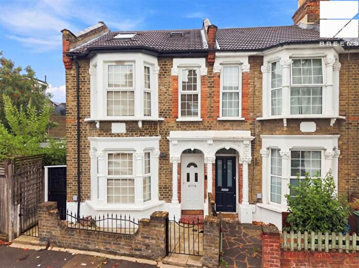 4 Bedroom End Of Terrace House For Sale In Hamilton Road, Walthamstow, E17