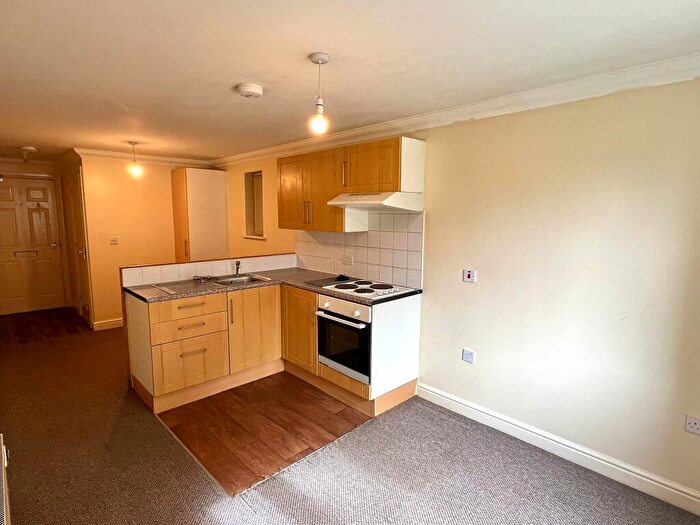 Flat To Rent In Longfleet Road, Poole, BH15