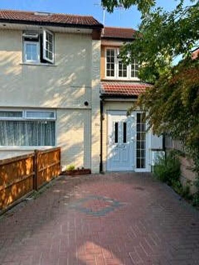 3 Bedroom Semi-Detached House To Rent In Muggeridge Road, Dagenham, Essex, RM10