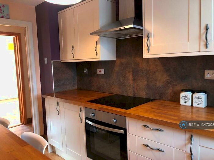 2 Bedroom Flat To Rent In Denmilne Street, Glasgow, G34