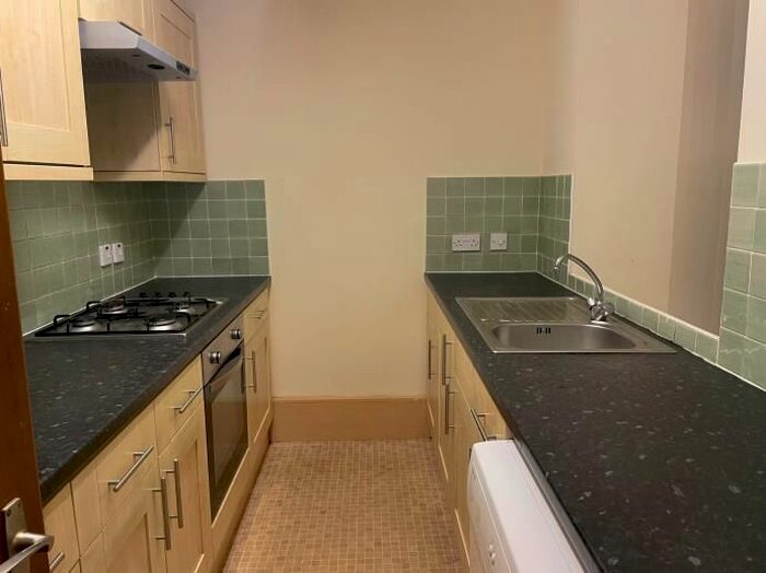 2 Bedroom Flat To Rent In Perth Road, Dundee, DD2