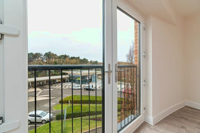 1 Bedroom Flat To Rent In Hunslet House, Corby, North Northampton, NN17
