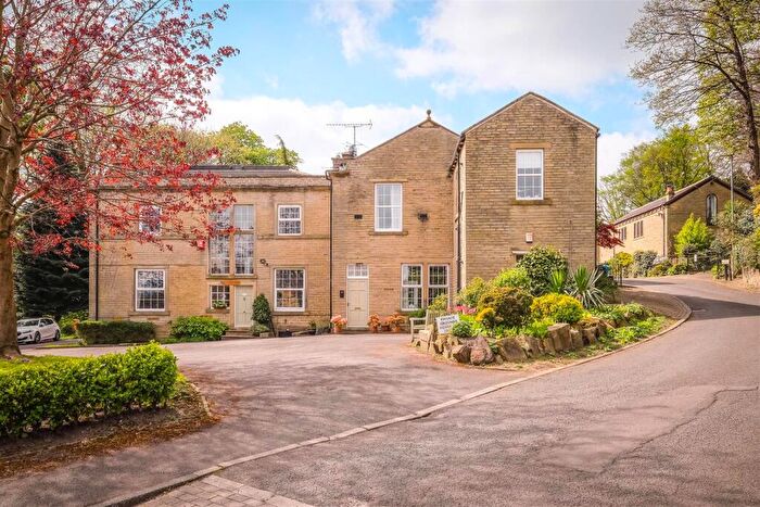 2 Bedroom Apartment For Sale In Holly Bank House, Field Lane, Rastrick, HD6