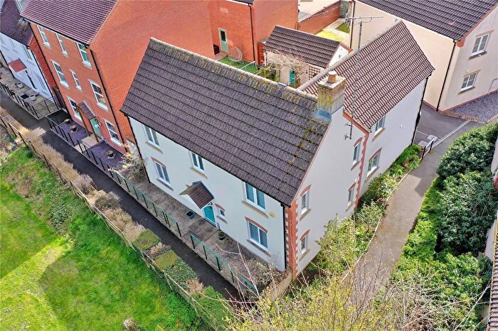 4 Bedroom Detached House For Sale In Jopp Close, Swindon, Wiltshire, SN25