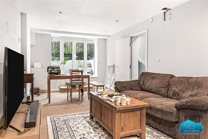 1 Bedroom Apartment To Rent In York Rise, Kentish Town, London, NW5