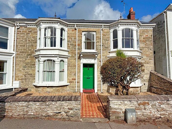 5 Bedroom Semi Detached House For Sale In Berkeley Vale, Falmouth, TR11