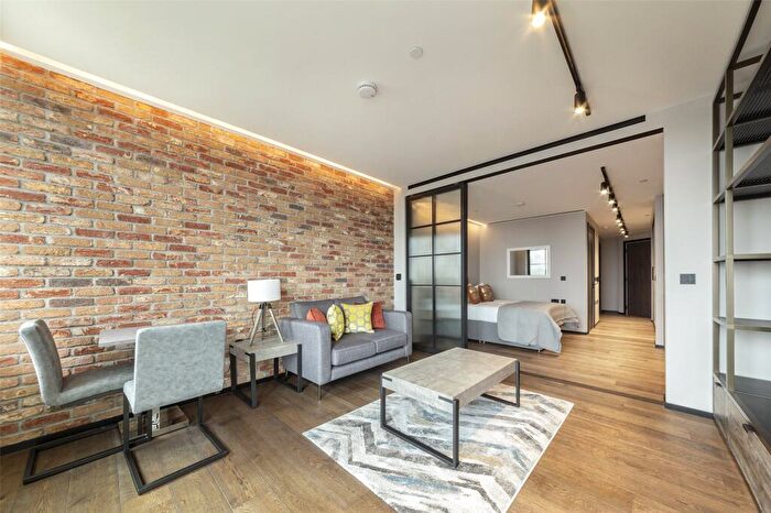 Apartment To Rent In Hewett Street, London, EC2A