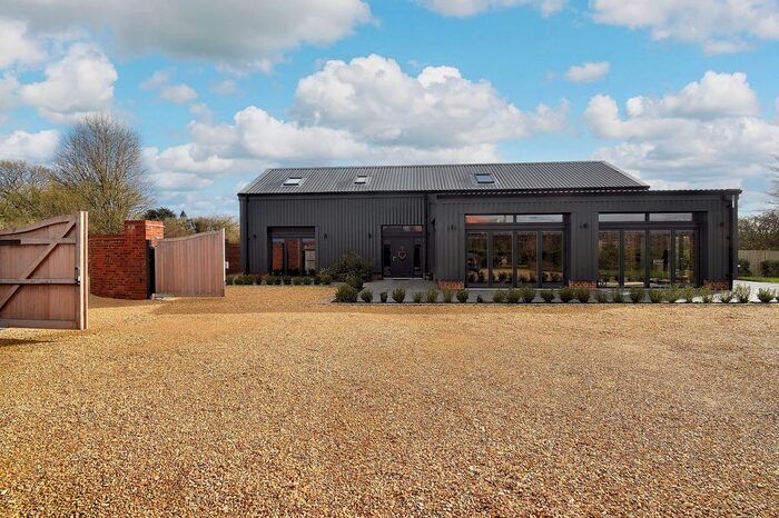 4 Bedroom Detached House For Sale In Allington Lane, Fair Oak, SO50